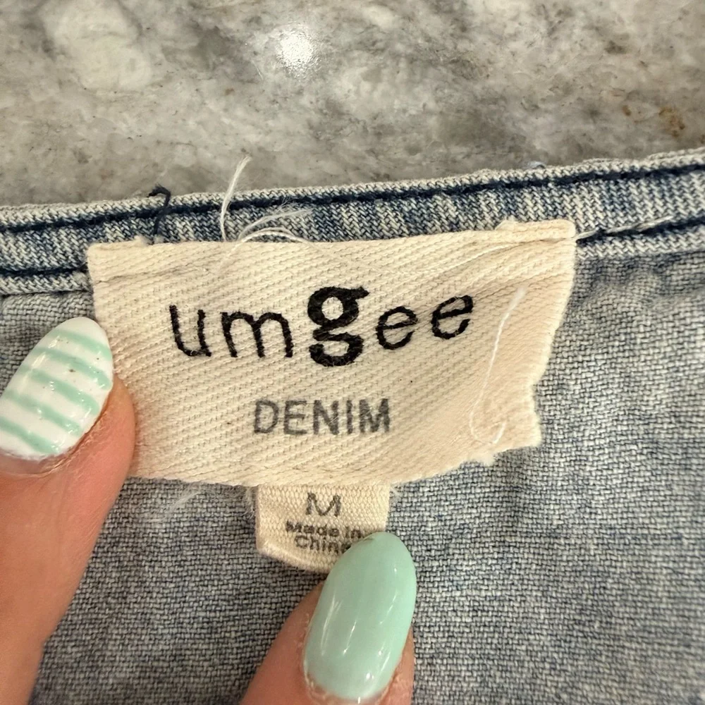Umgee Light Blue Frayed Short Sleeve Denim Top - Picture 3 of 6
